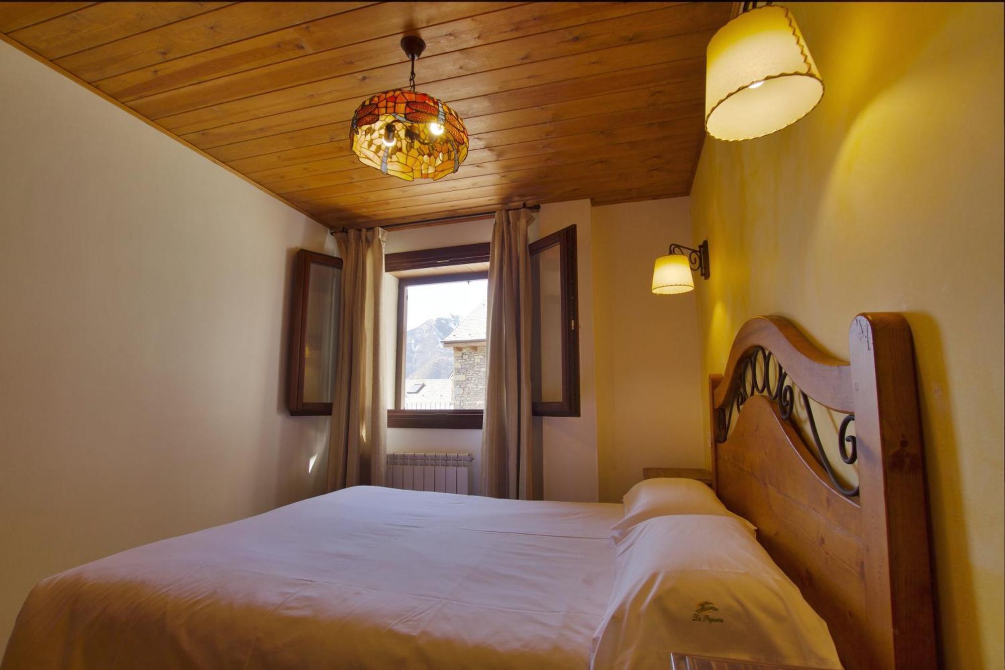 Apartaments La Peguera II Barruera Esterno foto